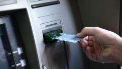 Χαλαρώνουν και άλλο τα capital controls