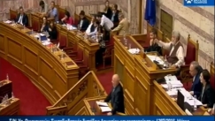 Μανιός στη Βουλή: «Μην ανοίγετε κουβέντα, γιατί πεινάω κιόλας...» (vid)