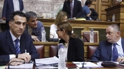 Τσακαλώτος: «Κρατήσαμε το μωρό και πετάξαμε το μπουγαδόνερο»