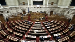 Βουλή: Πυρά για το ταξίδι του Αλέξη Τσίπρα στις ΗΠΑ