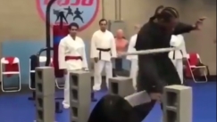 Σπάει... τάβλες ο «καρατέκα» Λέοναρντ! (vid)
