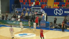 Hunter for the dunk! (vid)