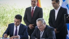 Υπογράφηκε η συμφωνία για το ονοματολογικό της πΓΔΜ (pics)