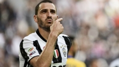 Σφυρίγματα στον Μπονούτσι στο προπονητικό: «Πλύνε το στόμα σου» (vid)