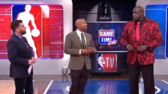 Η στιγμή που ο «Shaq» ορίζει «διάδοχο» τον Γιάννη! (vid)