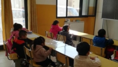 Ιταλός δάσκαλος αποκάλεσε «πίθηκο» 10χρονο μαθητή από τη Νιγηρία μπροστά σε ολόκληρη την τάξη