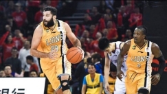«Άγγιξε» το triple double ο Μπουρούσης και νίκη για τους Lions!