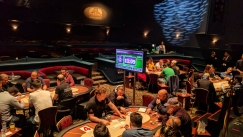 Εκτοξεύεται η δράση στο μεγάλο τουρνουά πόκερ της Θεσσαλονίκης (live updates)