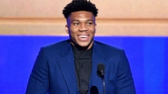 Αντετοκούνμπο: «Μετά τον λόγο μου σκεφτόμουν πότε θα πάω στο γυμναστήριο» (vid)