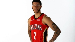 Λόνζο Μπολ: «Χτύπησε» τους Ομπάμα και Μάλκολμ Χ στο χέρι του (pics)