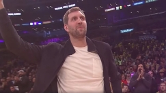 Υπόκλιση και αποθέωση σε Νοβίτσκι από τους φίλους των Λέικερς! (vid)