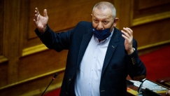 Παφίλης: «Τρεις και ο κούκος είναι η νεολαία του ΣΥΡΙΖΑ» (vid)