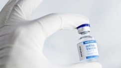 Βρετανία: Τα εμβόλια Pfizer και AstraZeneca αποτελεσματικά κατά της ινδικής μετάλλαξης