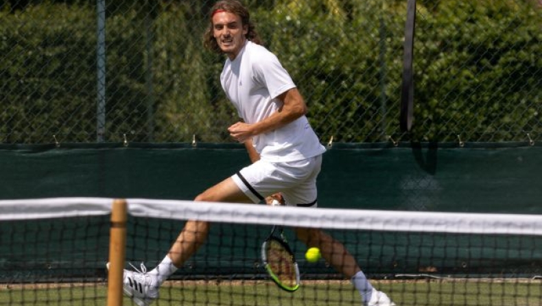 Προπονήθηκε στο Wimbledon ο Τσιτσιπάς (pic)