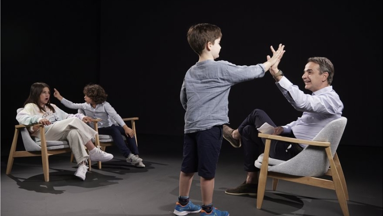 Διαφορετική συνέντευξη Μητσοτάκη: «Έχω τσακωθεί στο σχολείο για τον πατέρα μου» (vid)