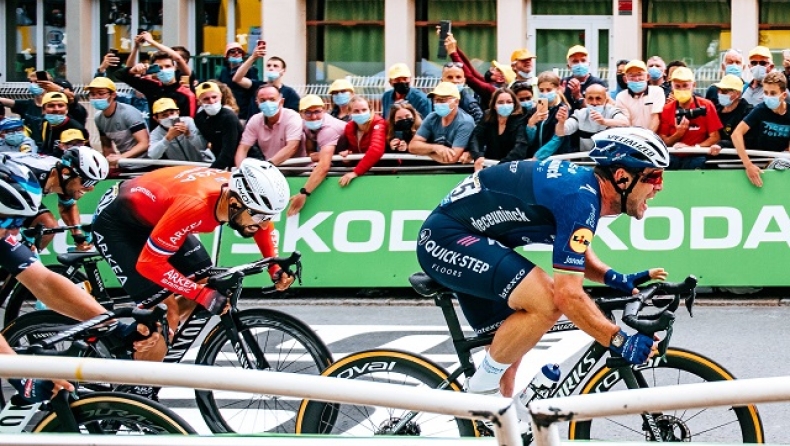 Ο Μαρκ Κάβεντις κέρδισε ετάπ του Tour de France μετά από 5 χρόνια! (vid)