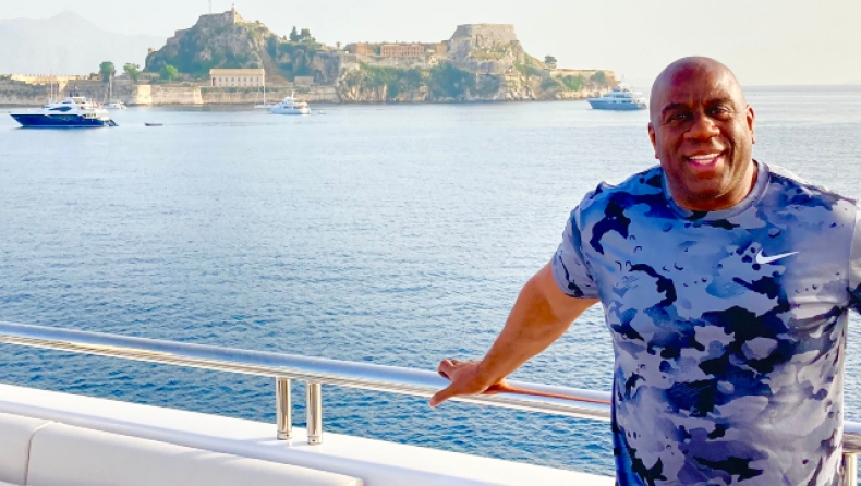 Διακοπές στην Κέρκυρα ο Μάτζικ Τζόνσον! (pics)