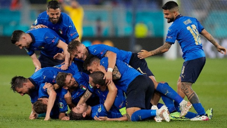 Ιταλία – Ελβετία 3-0: Ονειρική Σκουάντρα με Λοκατέλι, η πρώτη στους “16” (vid)