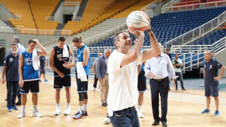 Μητσοτάκης: «Υποκλίνομαι σε έναν σπουδαίο πρωταθλητή»!