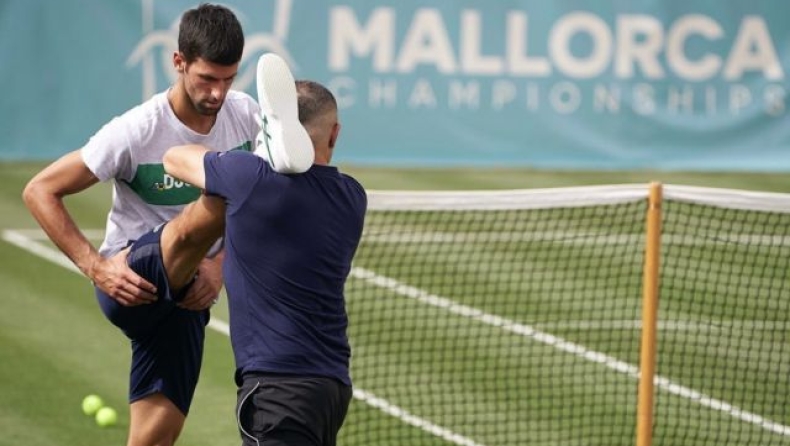 Ξεκίνησε προετοιμασία στη Μαγιόρκα για το Wimbledon ο Τζόκοβιτς 