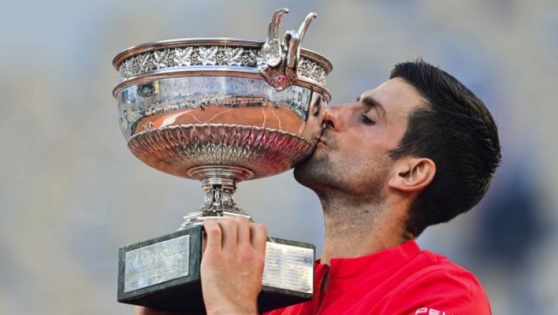 Ο Κύργιος "αποκαλύπτει" πως ο Τζόκοβιτς κατέκτησε το Roland Garros (pic)