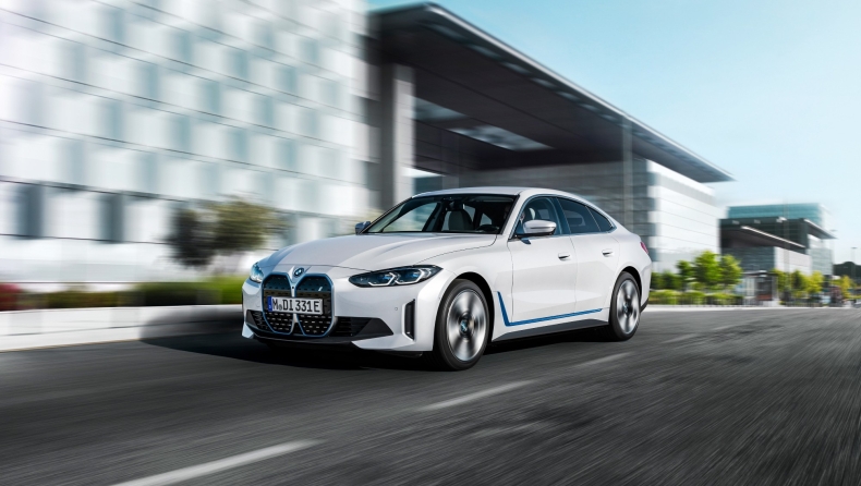 Παρουσιάστηκε η BMW i4 (pics & vid)