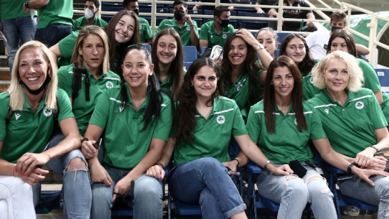 Παναθηναϊκός - Λαύριο: Με την ομάδα Γυναικών στην κερκίδα! (pics)