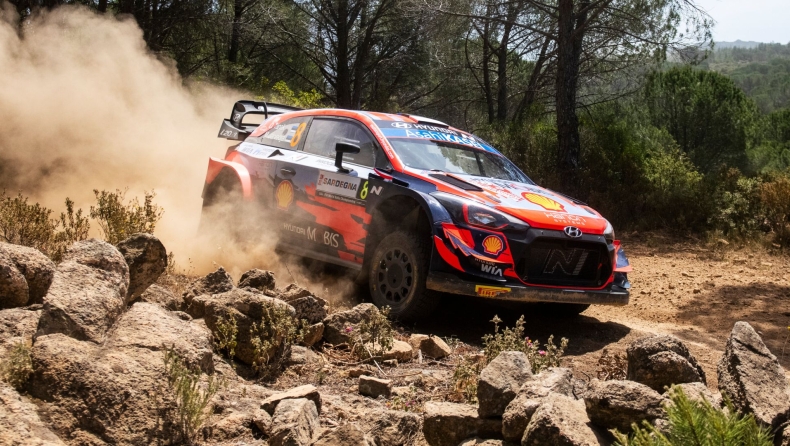 Δράμα για τη Hyundai στο Ράλι Ιταλίας-Σαρδηνίας (pics & vids)