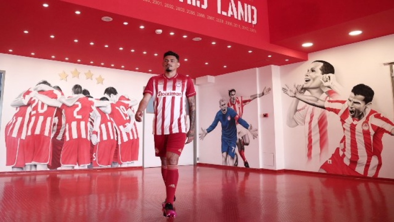 Τικίνιο για τη μεταγραφή του στον Ολυμπιακό: «Ευχαριστώ Θεέ» (pic)