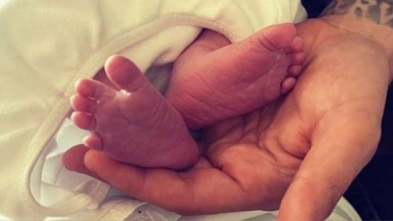 Το απίθανο ρεκόρ του νεογέννητου γιου του Άκη Πετρετζίκη στο Instagram