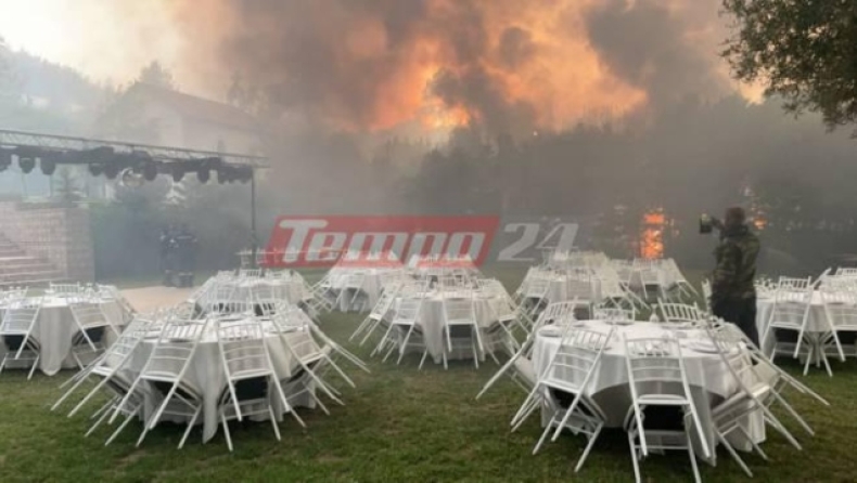 Αιγιάλεια: Οι φλόγες έφτασαν σε παραλιακό μαγαζί που ήταν έτοιμο για γαμήλιο γλέντι (pics)