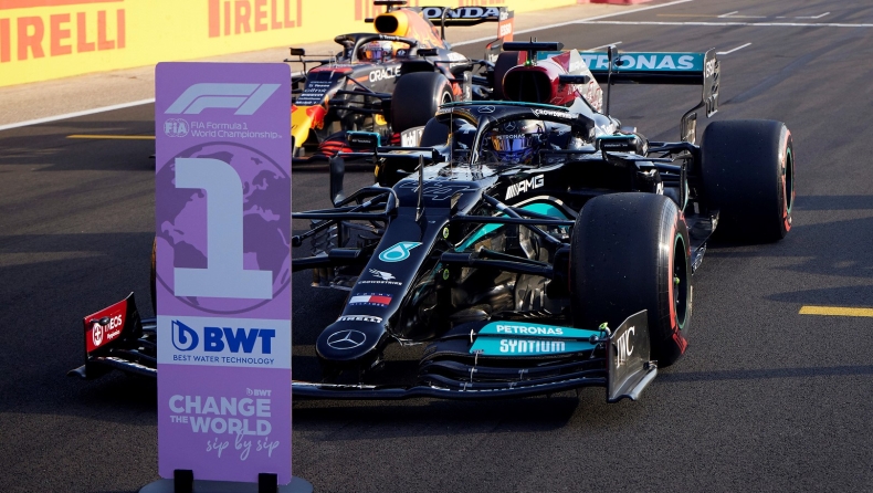 GP M. Βρετανίας: Μεγάλη νίκη Χάμιλτον παρά την ποινή