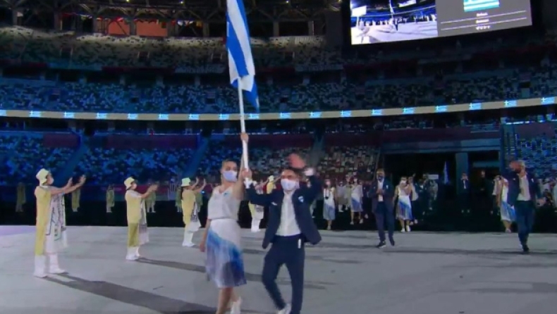 Ολυμπιακοί Αγώνες: Η είσοδος της Ελλάδας με σημαιοφόρους Κορακάκη-Πετρούνια (vid)