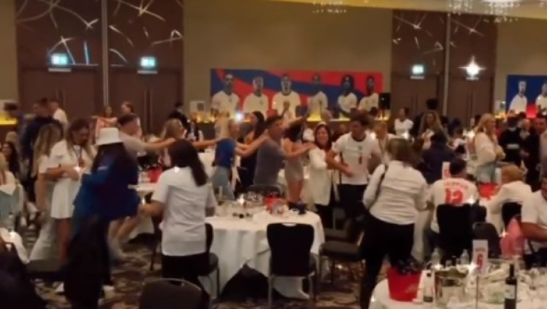 Αγγλία - Euro 2020: Πάρτι των παικτών μετά τον χαμένο τελικό για το reunion με τις οικογένειές τους! (pic & vids)