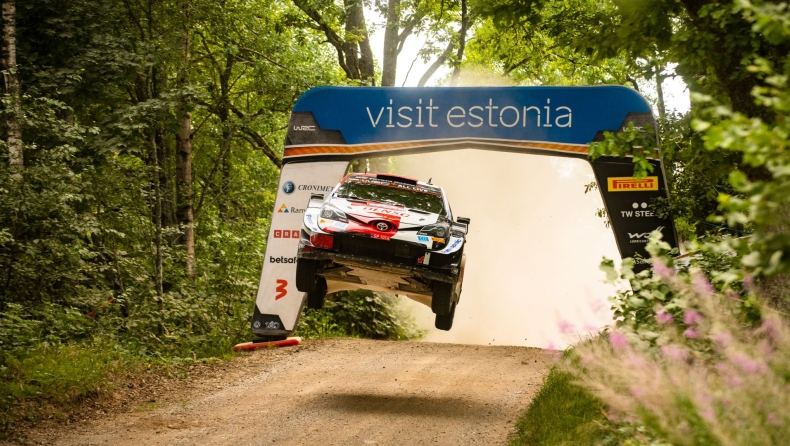 WRC-Ράλι Εσθονίας: Ο 20χρονος Ροβάνπερα «πυροβολεί» (pics & vids)