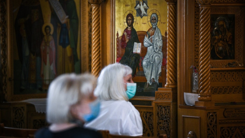 Κορονοϊός: Εμβολιασμοί έξω από τις εκκλησίες, έρχεται και συμμετοχή ιδιωτών γιατρών
