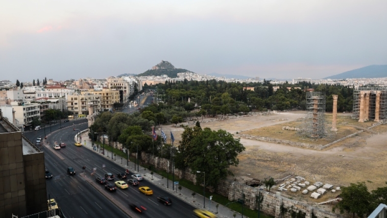 Υποχωρεί ο καύσωνας: Πέφτει αισθητά η θερμοκρασία