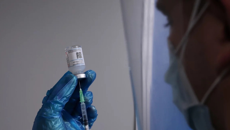 Το ΣτΕ άναψε πράσινο φως για τον υποχρεωτικό εμβολιασμό υγειονομικών