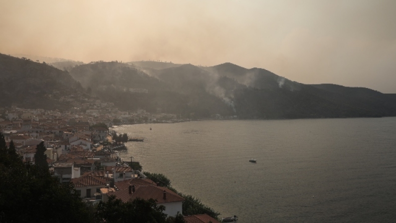 Ευχάριστα για τον πυροσβέστη που τραυματίστηκε στη Λίμνη Ευβοίας