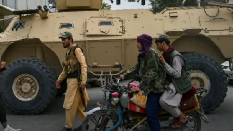 Αφγανιστάν: Ταλιμπάν μαστιγώνουν και χτυπούν με όπλα νεαρούς επειδή φορούν τζιν