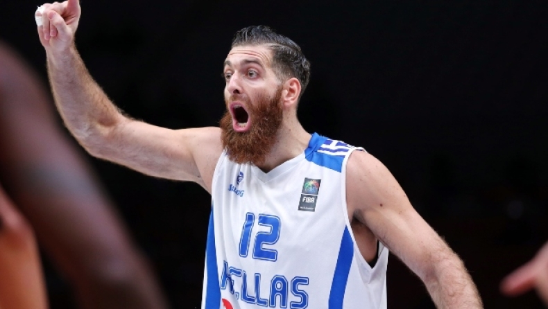 Καϊμακόγλου: Αποσύρθηκε από την ενεργό δράση (pic)