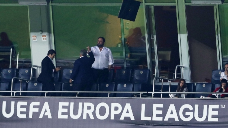 Ολυμπιακός: Στα αποδυτήρια ο Μαρινάκης για να συγχαρεί προπονητή και παίκτες