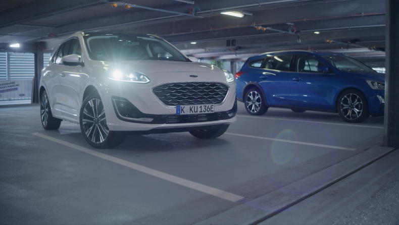 Η Ford παρουσιάζει τη νέα τεχνολογία παρκαρίσματος (vid)