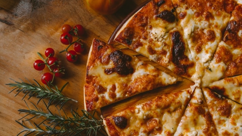 Διατροφολόγος καταρρίπτει τον μύθο για την πίτσα: «Καλύτερο πρωινό από τα δημητριακά με ζάχαρη»