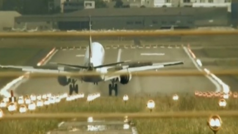 Λήξη συναγερμού στο «Ελ. Βενιζέλος»: Προσγειώθηκε με ασφάλεια το αεροπλάνο που παρουσίασε βλάβη