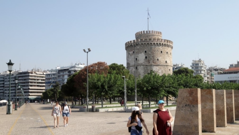 Εκτάκτως στη Θεσσαλονίκη ο Πλεύρης, κίνδυνος για lockdown