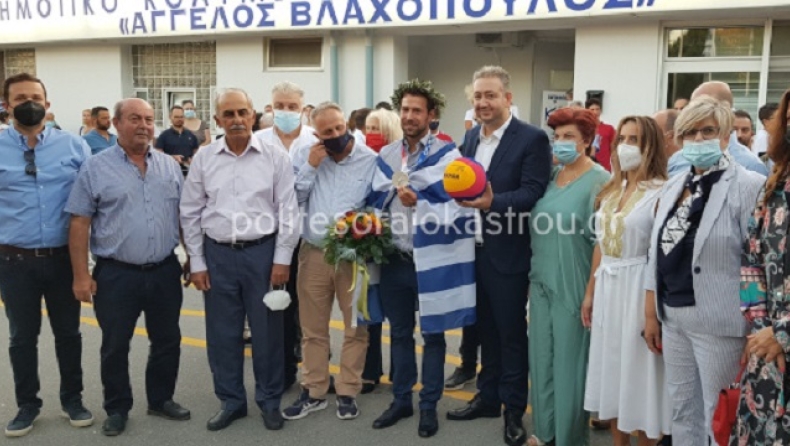 Ο Δήμος Ωραιοκάστρου ονόμασε το δημοτικό κολυμβητήριο «Αγγελος Βλαχόπουλος»