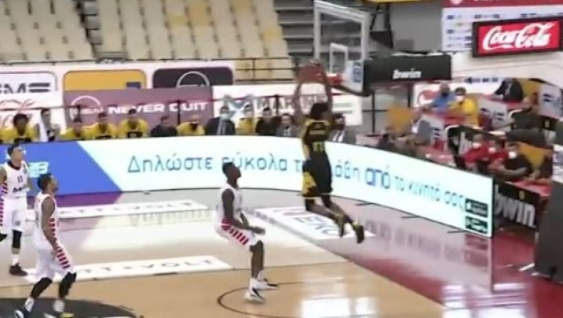 Ολυμπιακός-ΑΕΚ: Θέαμα στο ντέρμπι από Κολόμ και Γκρίφιν (vid)