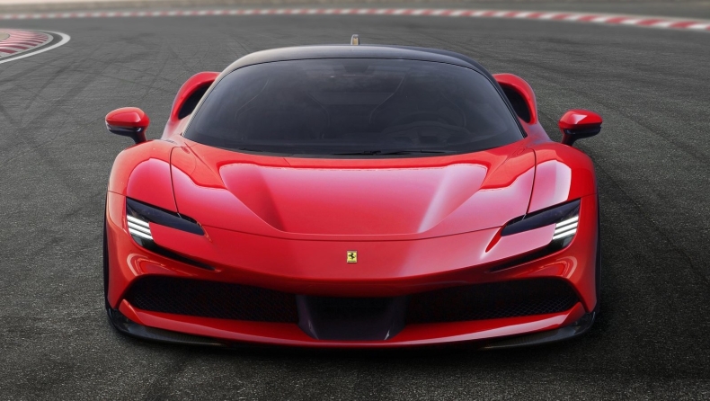 Αυτή είναι η Ferrari που έκανε δώρο στον εαυτό του ο Ζλάταν (pics & vid)