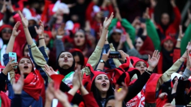 Ιράν: Οι γυναίκες επέστρεψαν στα γήπεδα μετά από τρία χρόνια! (vid)